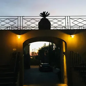 L' Orangerie Frühstückspension